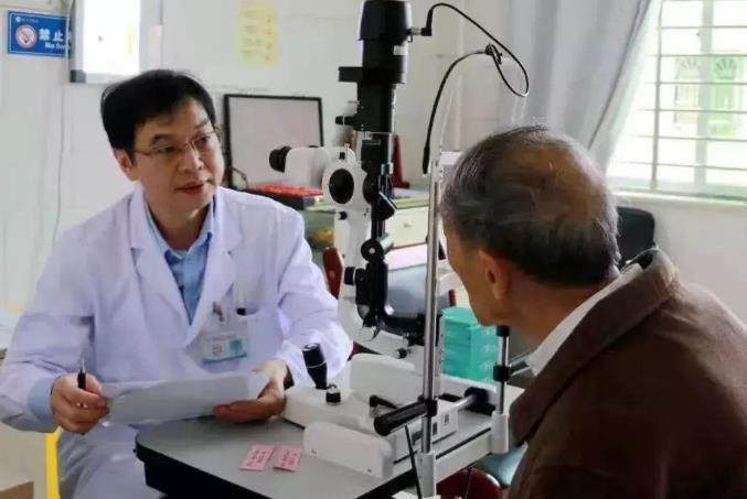 老花眼鏡怎么配更好？