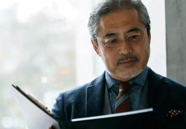 500度近視又老花，戴上美麗島多焦鏡煩惱全解決，46歲的周先生樂(lè )壞了