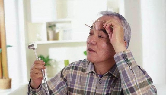 美麗島多焦鏡：近視老花困擾我5年了，有沒(méi)有一種眼鏡可解決