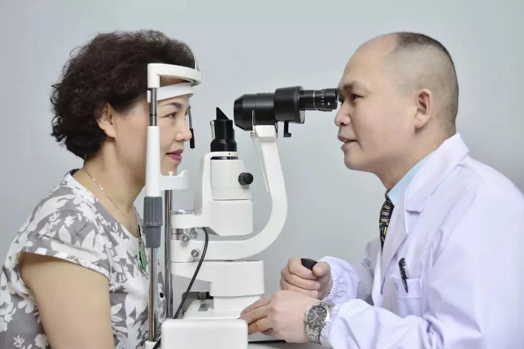 我在店里驗光，網(wǎng)上配鏡行嗎？