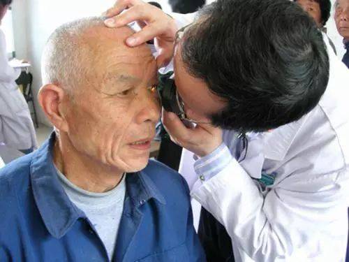 佩戴老花鏡需要注意什么？